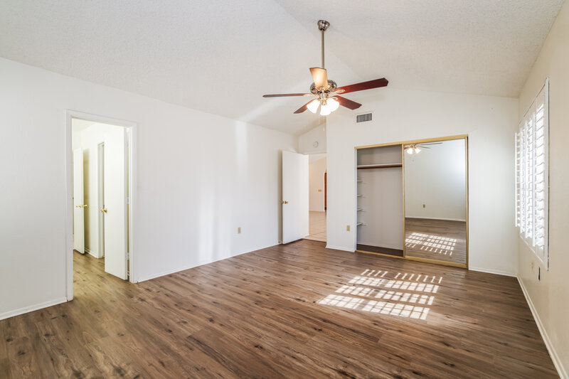 2,380/Mo, 4837 E Grandview St Mesa, AZ 85205 Main Bedroom View 2