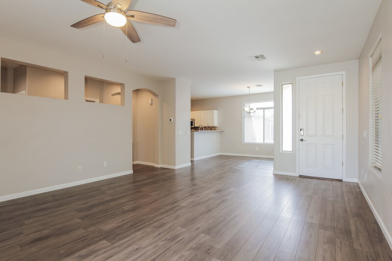 2,315/Mo, 1990 E Browning Pl Chandler, AZ 85286 Living Room View 3