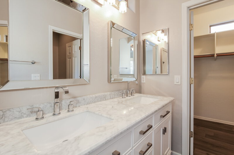 2,315/Mo, 1990 E Browning Pl Chandler, AZ 85286 Main Bathroom View