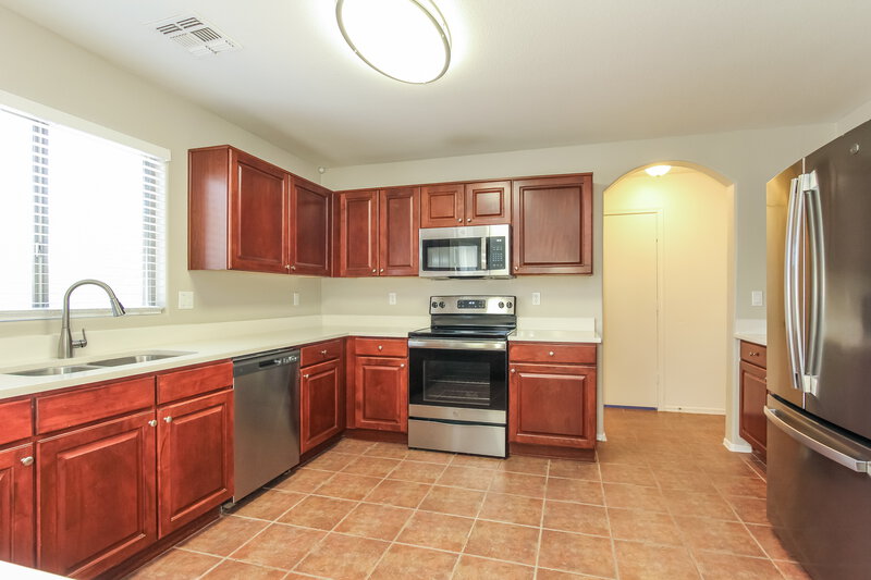 1,925/Mo, 12811 W Sharon Dr El Mirage, AZ 85335 Kitchen View
