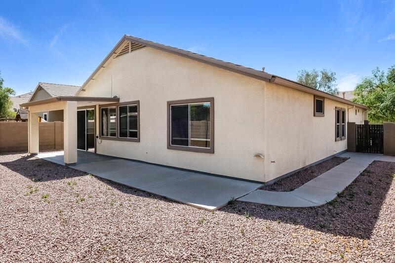 2,390/Mo, 4130 W Vineyard Rd Phoenix, AZ 85041 Rear View