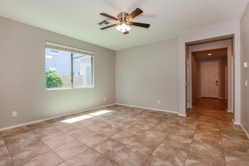 2,165/Mo, 4126 E Thunderheart Trl Gilbert, AZ 85297 Living Room View 2