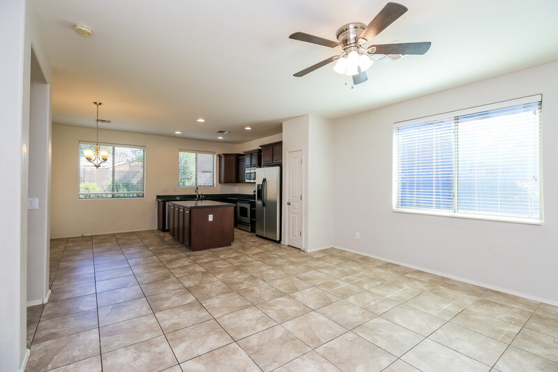 2,245/Mo, 4126 E Thunderheart Trl Gilbert, AZ 85297 Living Room View 3