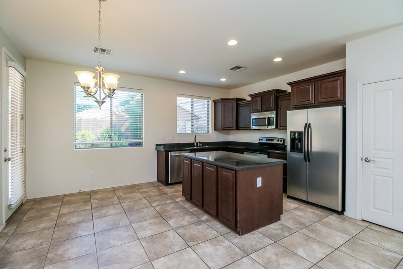 2,245/Mo, 4126 E Thunderheart Trl Gilbert, AZ 85297 Dining Room View