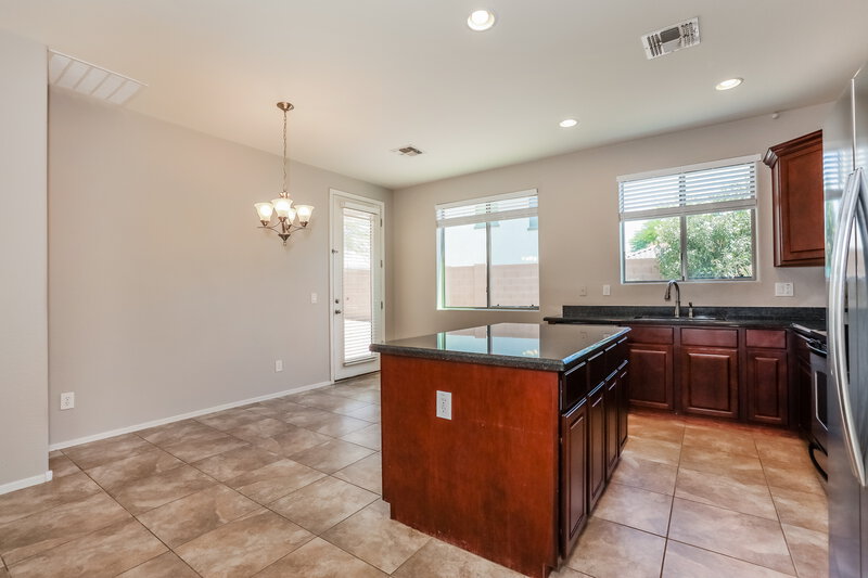 2,165/Mo, 4126 E Thunderheart Trl Gilbert, AZ 85297 Dining Room View