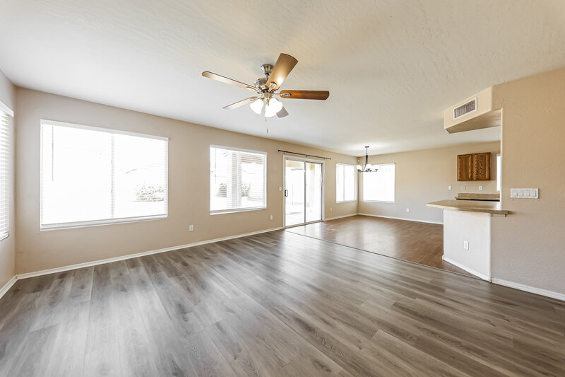 2,205/Mo, 14844 W Columbine Dr Surprise, AZ 85379 Living Room View