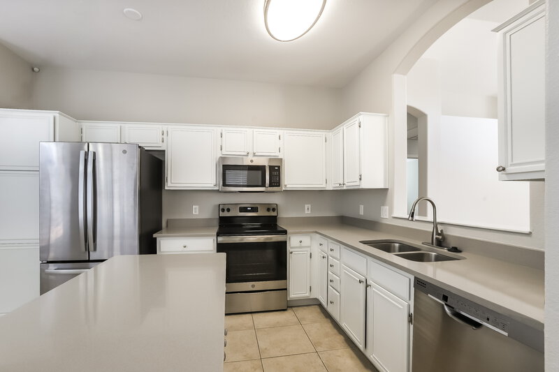 2,155/Mo, 7427 W Tina Ln Glendale, AZ 85310 Kitchen View