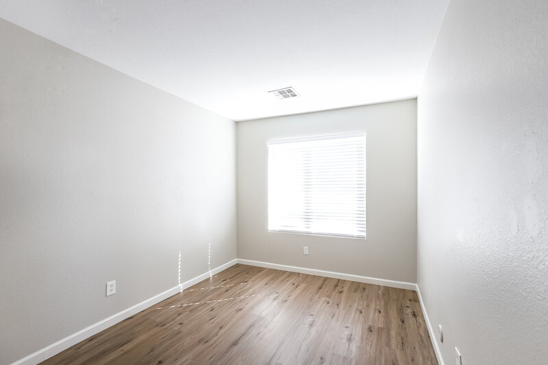 2,155/Mo, 7427 W Tina Ln Glendale, AZ 85310 Bedroom View 2