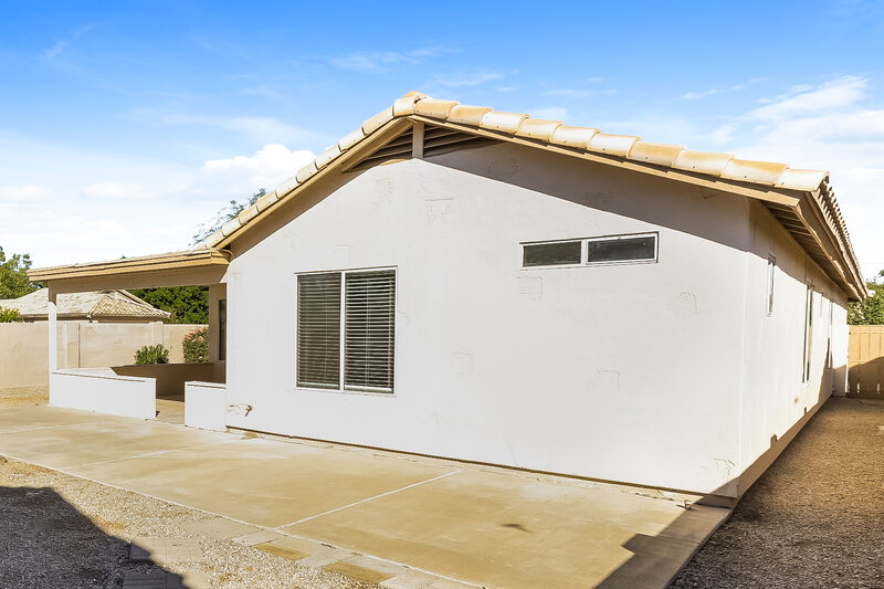 2,155/Mo, 7427 W Tina Ln Glendale, AZ 85310 Rear View 2