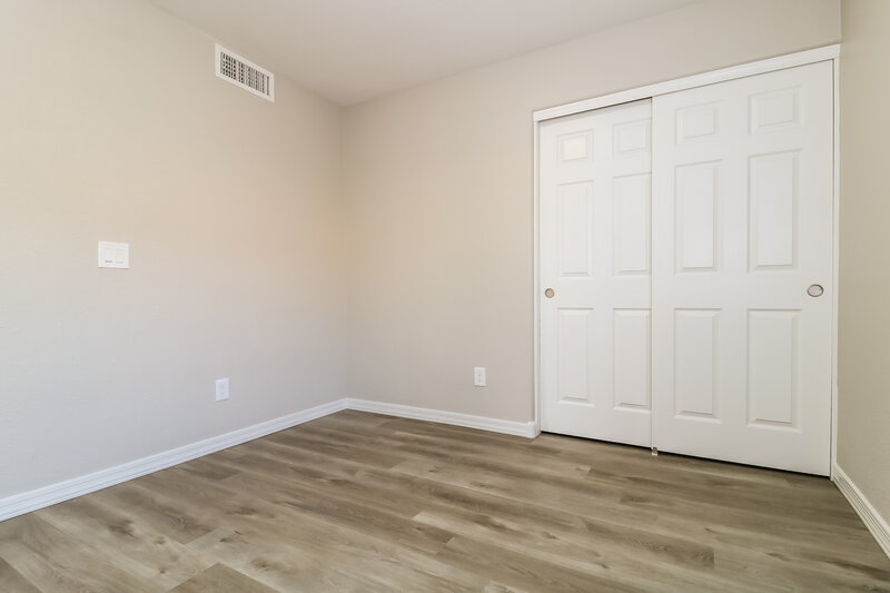 3,320/Mo, 10806 W Sands Dr Sun City, AZ 85373 Bedroom View 4