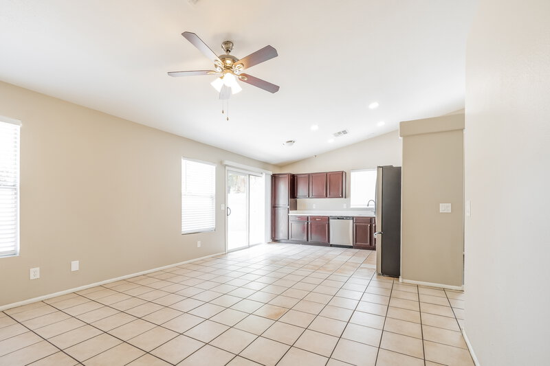 2,355/Mo, 832 W Leah Ln Gilbert, AZ 85233 Kitchen View