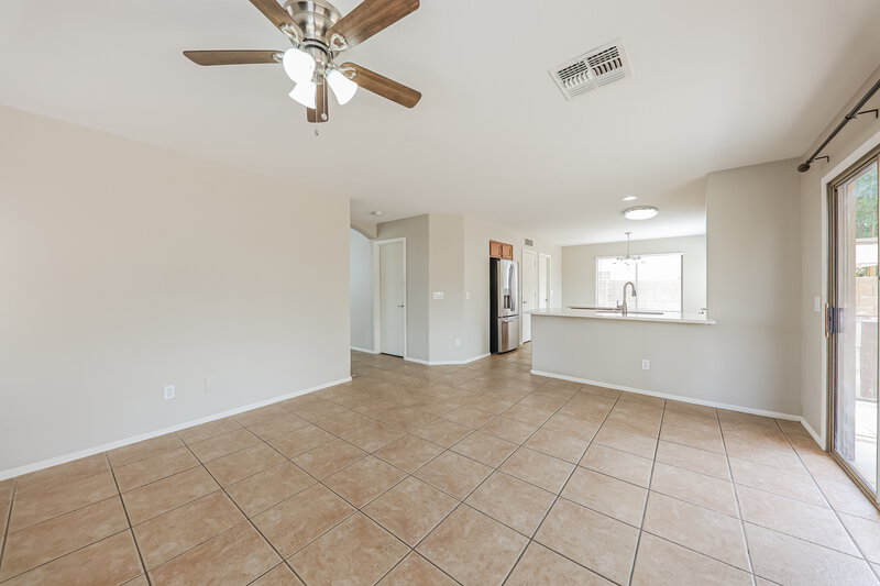 2,045/Mo, 12529 W Colter St Litchfield Park, AZ 85340 Family Room View 2
