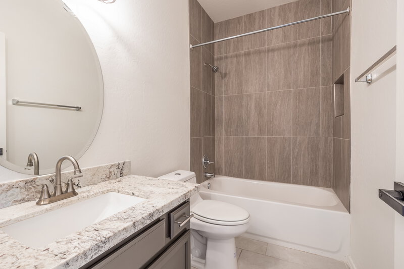 2,305/Mo, 22304 S 214th St Queen Creek, AZ 85142 Bathroom View