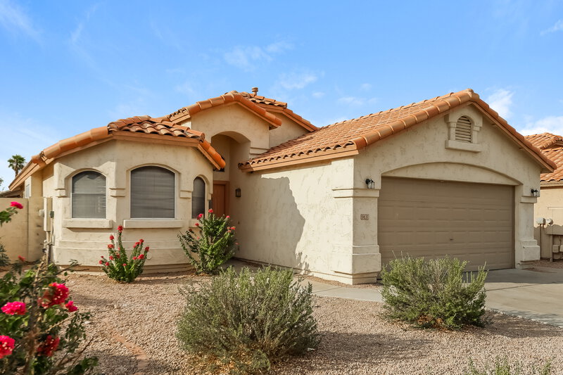 2,090/Mo, 9631 W Clara Ln Peoria, AZ 85382 Front View