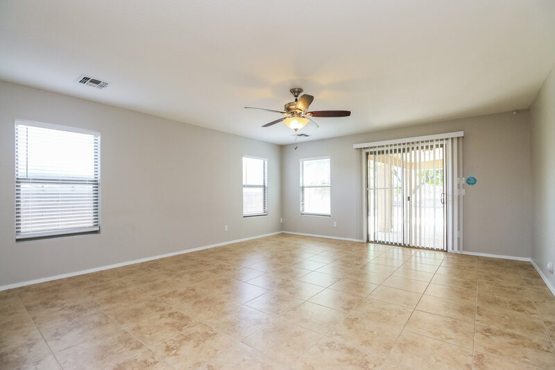 2,325/Mo, 4439 W Burgess Ln Laveen, AZ 85339 Living Room View 3
