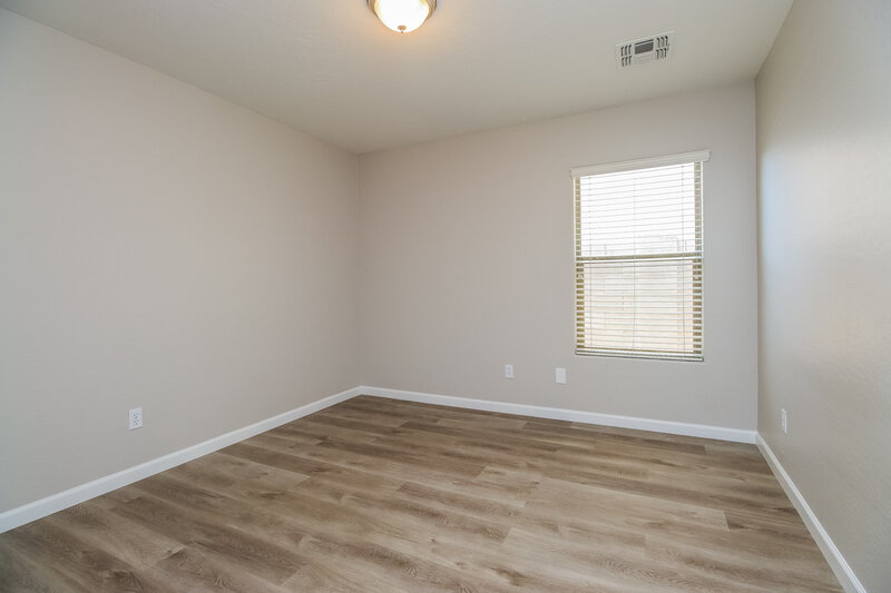 2,325/Mo, 4439 W Burgess Ln Laveen, AZ 85339 Bedroom View 2