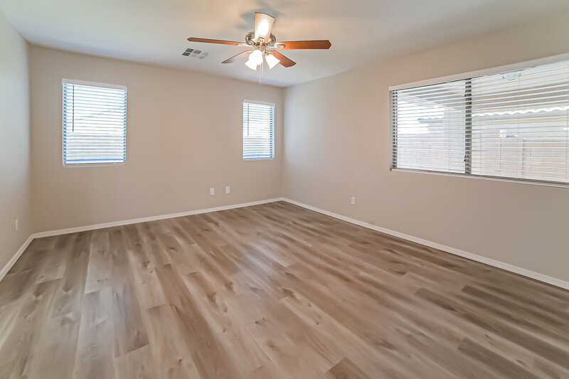 1,730/Mo, 15337 W Lundberg ST Surprise, AZ 85374 Main Bedroom View