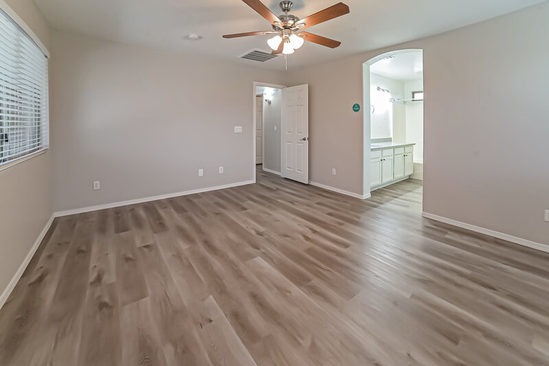 1,730/Mo, 15337 W Lundberg ST Surprise, AZ 85374 Main Bedroom View 2