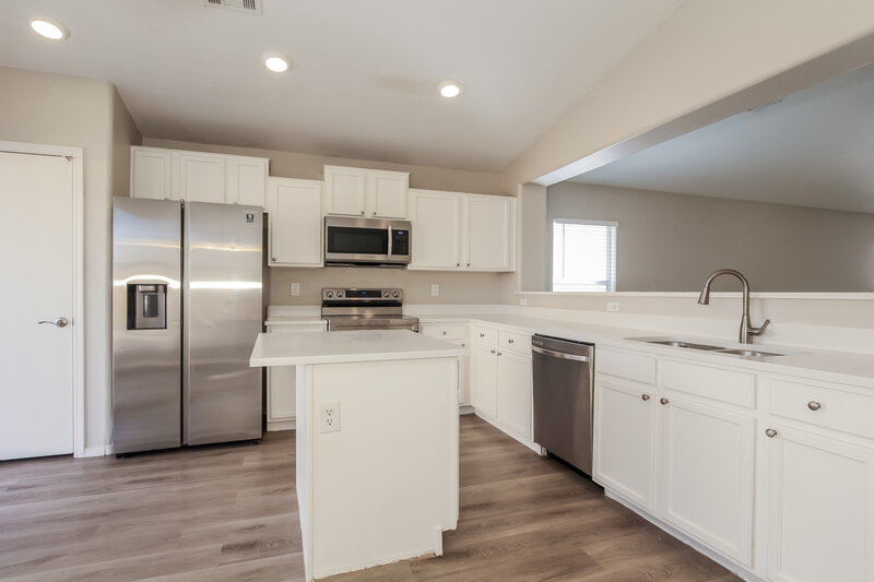 1,880/Mo, 11638 W Carol Ave Youngtown, AZ 85363 Kitchen View
