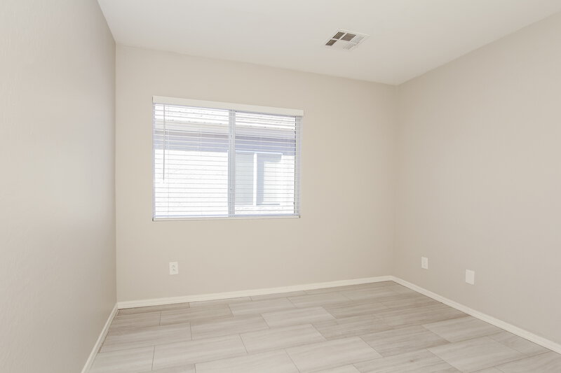 1,880/Mo, 11638 W Carol Ave Youngtown, AZ 85363 Bedroom View 2