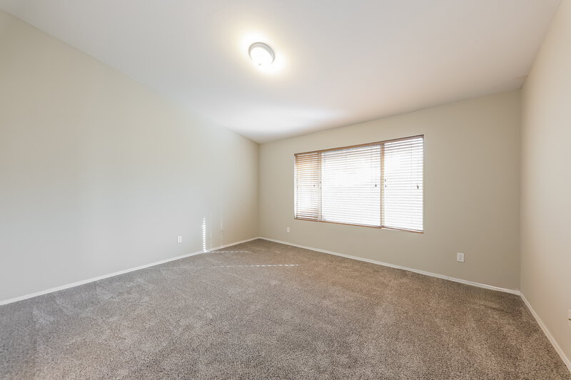 2,290/Mo, 7205 W Los Gatos Dr Glendale, AZ 85310 Main Bedroom View