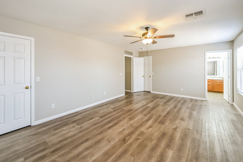 1,770/Mo, 3277 S Chaparral Rd Apache Junction, AZ 85119 Main Bedroom View