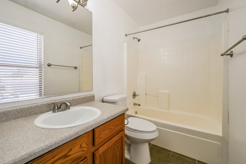 1,770/Mo, 3277 S Chaparral Rd Apache Junction, AZ 85119 Bathroom View 2
