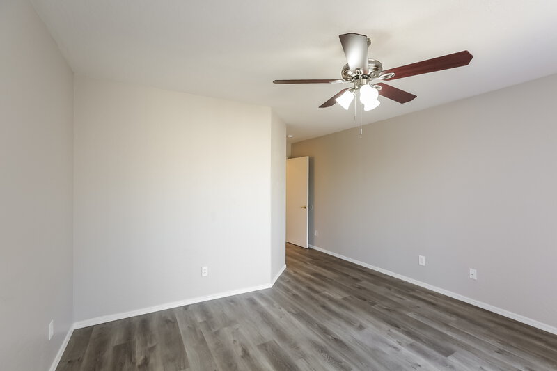 1,845/Mo, 11402 W Mohave St Avondale, AZ 85323 Main Bedroom View 2