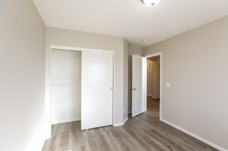 1,845/Mo, 11402 W Mohave St Avondale, AZ 85323 Bedroom View 2