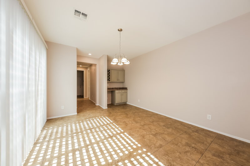 1,950/Mo, 8955 W Northview Ave Glendale, AZ 85305 Misc View 3