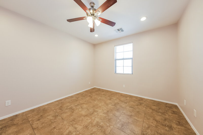 1,950/Mo, 8955 W Northview Ave Glendale, AZ 85305 Misc View 7