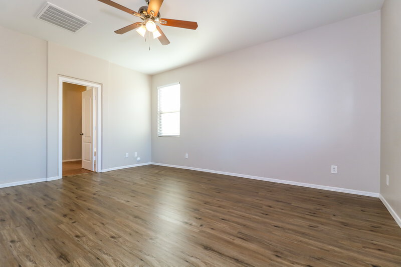 2,600/Mo, 7006 W Carson Rd Laveen, AZ 85339 Main Bedroom View