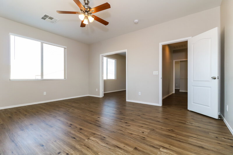 2,600/Mo, 7006 W Carson Rd Laveen, AZ 85339 Main Bedroom View 2