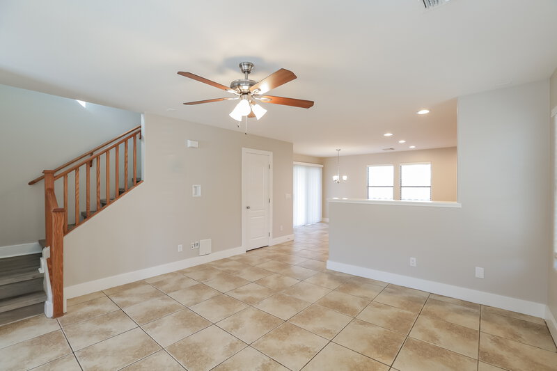 2,520/Mo, 1146 E Hampton Ln Gilbert, AZ 85295 Living Room View 2