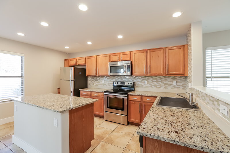 2,520/Mo, 1146 E Hampton Ln Gilbert, AZ 85295 Kitchen View 2