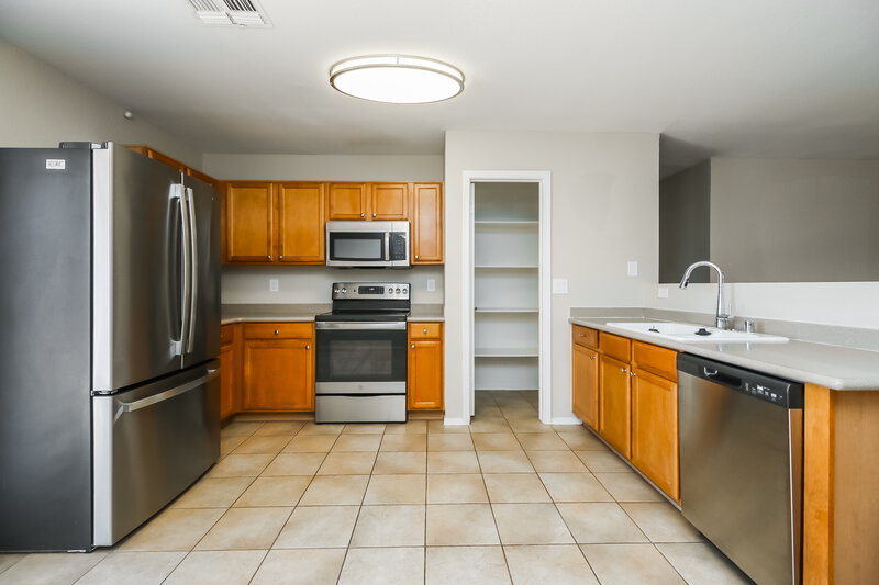 2,450/Mo, 27834 N 30th Ln Phoenix, AZ 85083 Kitchen View