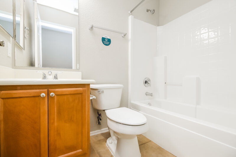 2,450/Mo, 27834 N 30th Ln Phoenix, AZ 85083 Bathroom View