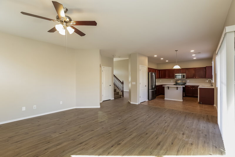 2,470/Mo, 3734 W Apollo Rd Phoenix, AZ 85041 Living Room View 2