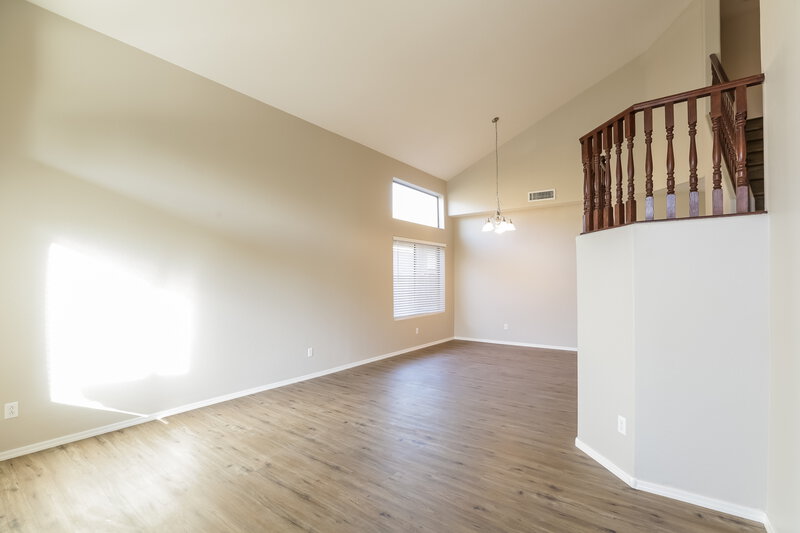 2,470/Mo, 3734 W Apollo Rd Phoenix, AZ 85041 Family Room View