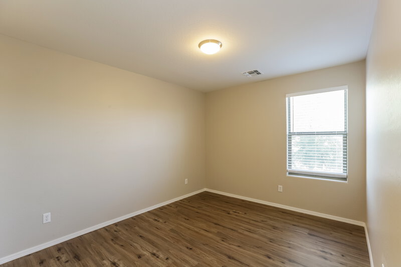 2,470/Mo, 3734 W Apollo Rd Phoenix, AZ 85041 Bedroom View