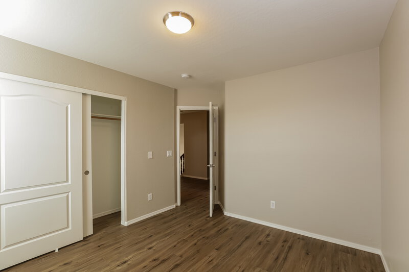 2,470/Mo, 3734 W Apollo Rd Phoenix, AZ 85041 Bedroom View 3