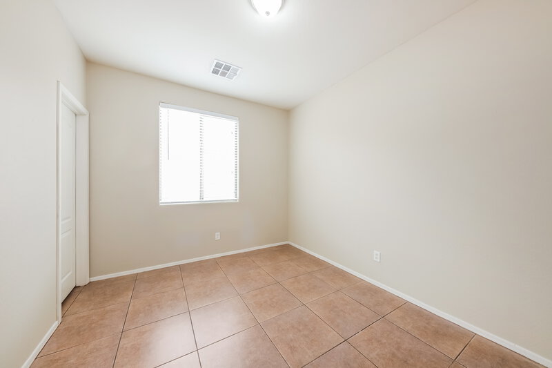 1,930/Mo, 15558 W Laurel Ln Surprise, AZ 85379 Bedroom View