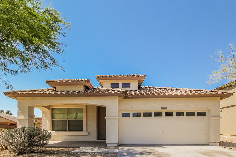 2,725/Mo, 3432 W Apollo Rd Phoenix, AZ 85041 External View