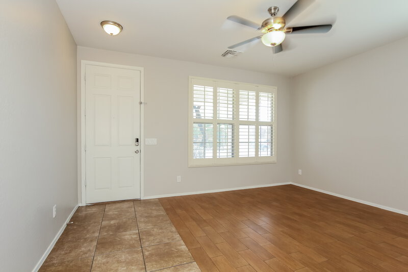 2,725/Mo, 3432 W Apollo Rd Phoenix, AZ 85041 Living Room View
