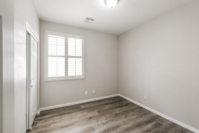 2,545/Mo, 3432 W Apollo Rd Phoenix, AZ 85041 Bedroom View 2