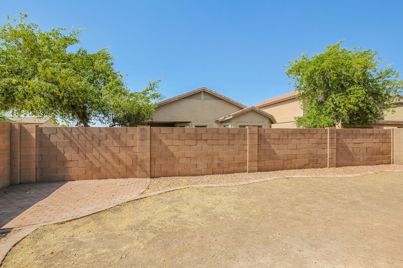 2,725/Mo, 3432 W Apollo Rd Phoenix, AZ 85041 Rear View 2