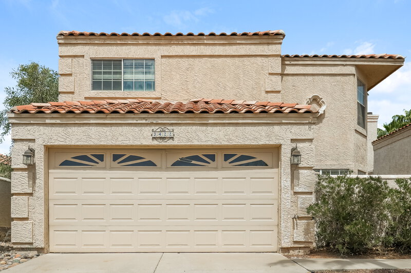 3,145/Mo, 3422 E Woodland Dr Phoenix, AZ 85048 External View