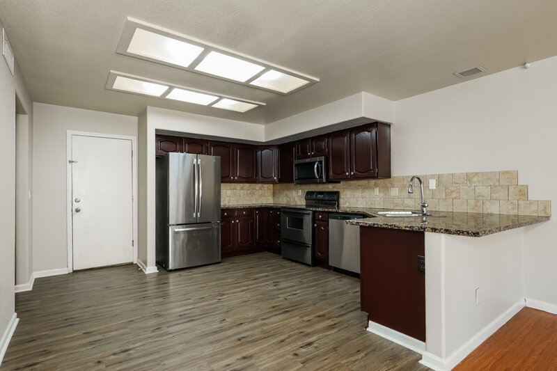 3,145/Mo, 3422 E Woodland Dr Phoenix, AZ 85048 Kitchen View