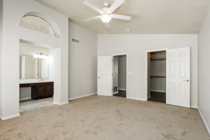 3,145/Mo, 3422 E Woodland Dr Phoenix, AZ 85048 Main Bedroom View 2