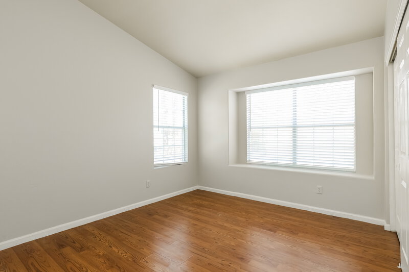 3,145/Mo, 3422 E Woodland Dr Phoenix, AZ 85048 Bedroom View 2